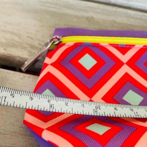 Clinique Lotion 1.7oz with Bag ~New~ Clinique’s Best Moisturizing Lotion - Picture 6 of 7